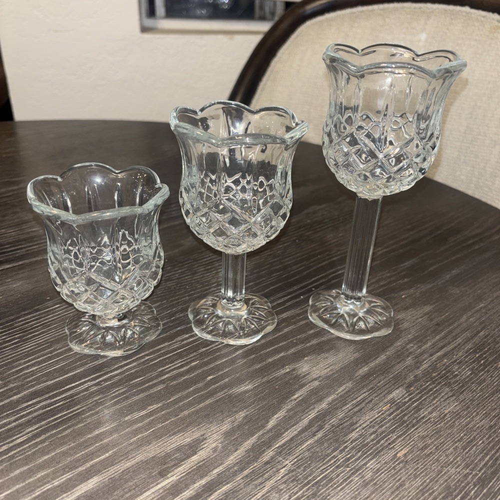 Homco Glass Pedestal Scalloped Candle‎ Holders set of 3 stemmed Home Interiors